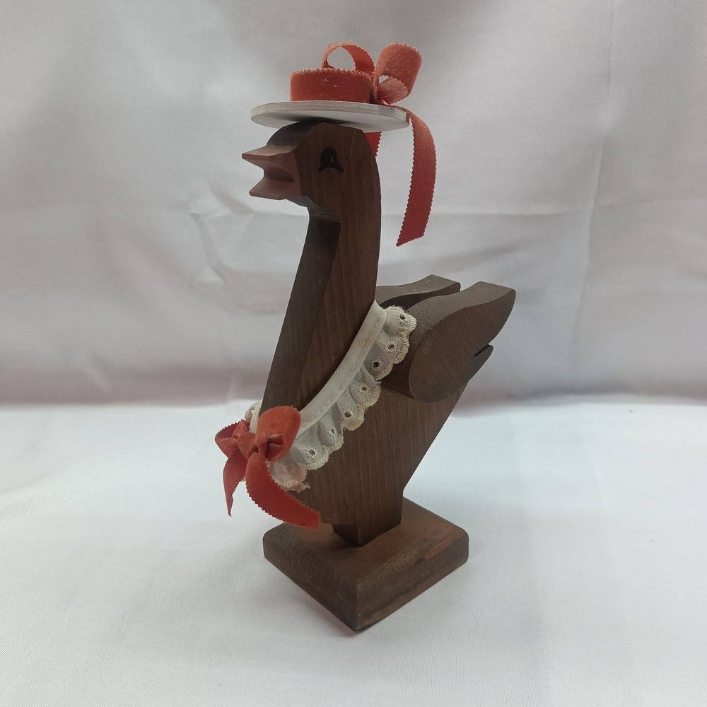 Vintage Wooden Goose Country Farmhouse Decor Lace Red Bows Cottage Grandmacore